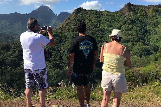 4x4 Moorea Safari Tours : Private tours - Pickup, meeting point, and getting on the road smoothly