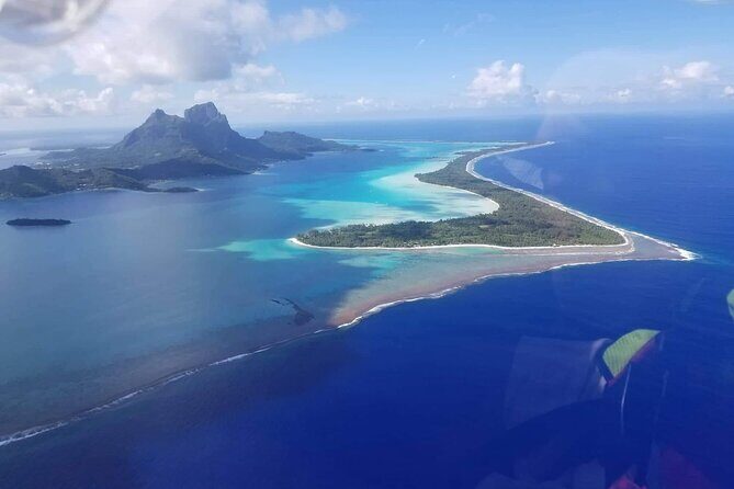 Bora Bora 30-minute Private Flight in a Light Aircraft - Photo and video reality check: mounts help, but be ready for fast light