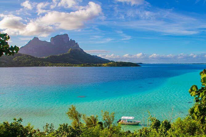 Bora Bora 4WD Tour & Eco Shark & Ray Snorkel Cruise - Who should book this Bora Bora tour
