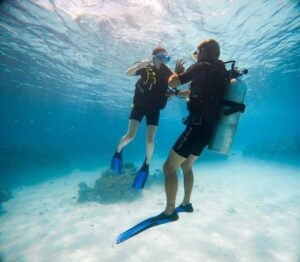 Bora Bora: Introductory Dive - Getting to the water: pickup that keeps your day simple