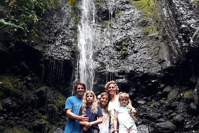 Crossing Island of Tahiti 4x4 Mountain, Waterfall, River, Basins - Lunch the local way: the bakery stop you’ll actually enjoy