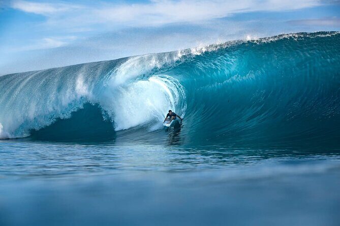 Excursion to discover the authentic Tahiti Peninsula 4:00 - Stop-by-stop: Teahupo’o Wave Sign, then the wild coast