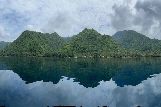 Excursion to discover the authentic Tahiti Peninsula 4:00 - Snorkeling time in crystal-clear lagoon water