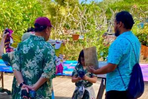 Explore Bora Bora with Private Premium Mini Van - Getting picked up in Vaitape: how the start actually works