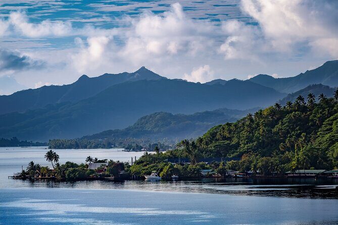 Explore Tahiti Nui, its landscapes and iconic sites. - Stop 5: Arahurahu Marae and the sacred side of Polynesia
