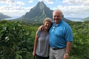 Franckyfranck tours Moorea - Tours privés // Private half day tours - Belvedere Lookout: the first big view over Cook’s Bay and Opunohu Bay