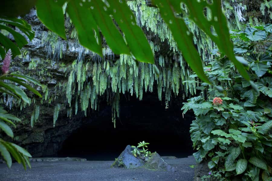 From Papeete: Tahiti Highlights Full-Day Private Tour - Waterfall stops in the valley: Vaihi and Fa’aruma’i