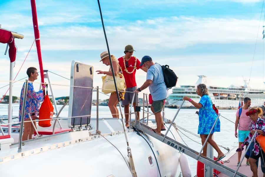 From Tahiti: Tetiaroa Island Tour by Sailing Catamaran - Landing at Tetiaroa: dinghy approach and Bird Island first