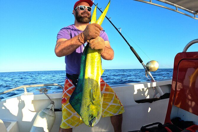 Half-day Big Fishing in Moorea on shared tour - When the Reel Starts Howling: What the Fishing Fight Feels Like