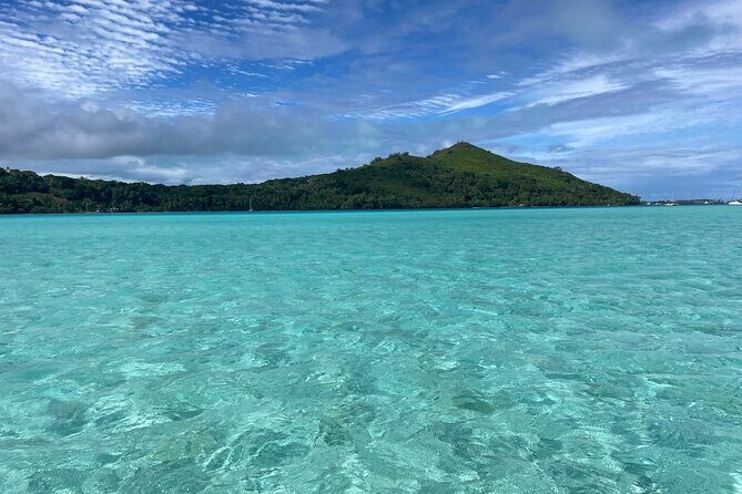 Half day lagoon safari tour in Bora Bora- Shared tour - Boat Views Around Bora Bora: Beaches and Hotels From the Water