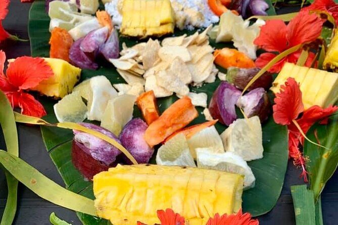 Half-Day Tour of Moorea Island in a Small Group - Lycee Agricole Opunohu: pineapples and tropical fruit without the tourist fluff