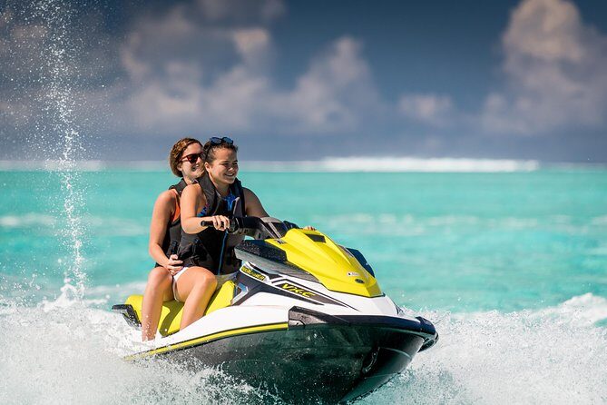Island jet tour - The motu swim stop: where the photos and the turquoise collide