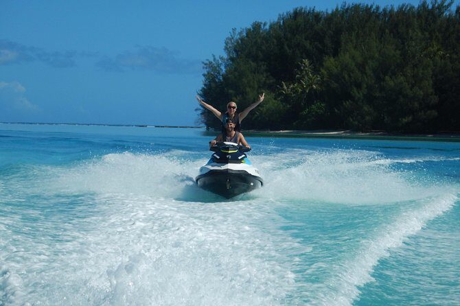 Jet-Ski Découverte 1H00 Jet Ski excursion to Moorea (Single or two-seater) - Single vs Two-Seater Jet Ski: Choosing What Fits Your Comfort