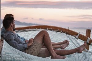 Legend Storytelling and Stargazing in Bora Bora - Campfire comfort: snacks, drinks, and the s’mores moment