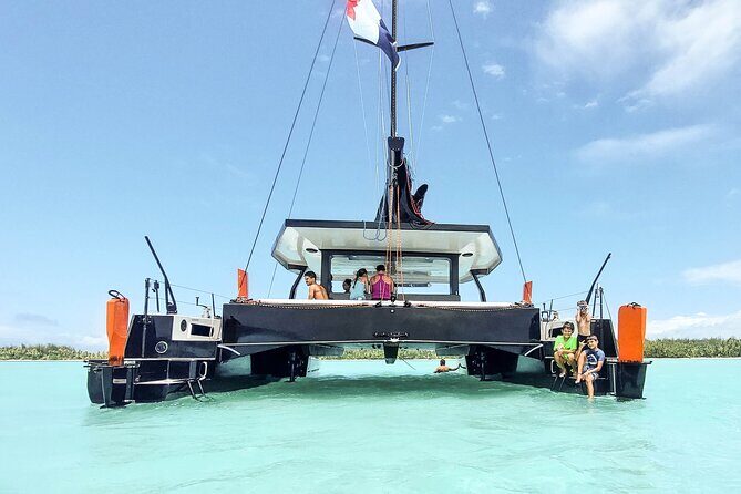 LUXURY PRIVATE Catamaran Bora Bora : Full-Day Trip - 9:00 am start, hotel transfers, and what you actually get onboard