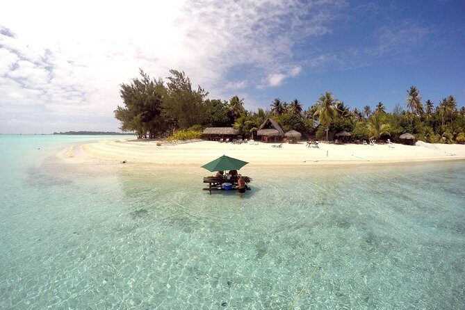 LUXURY PRIVATE Catamaran : Full-Day Sail & Polynesian Motu Lunch - Key moments that make this catamaran day work