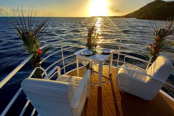 Magical Boat Tour with Underwater Cabin in Bora Bora! - Snorkeling Stop Plus Gear: When to Choose the Water