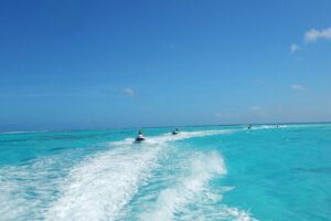 Medium Combo in Moorea of 2 hours of Jetski and 2h30 of Quad - The in-between break: not wasteful, but it takes real time