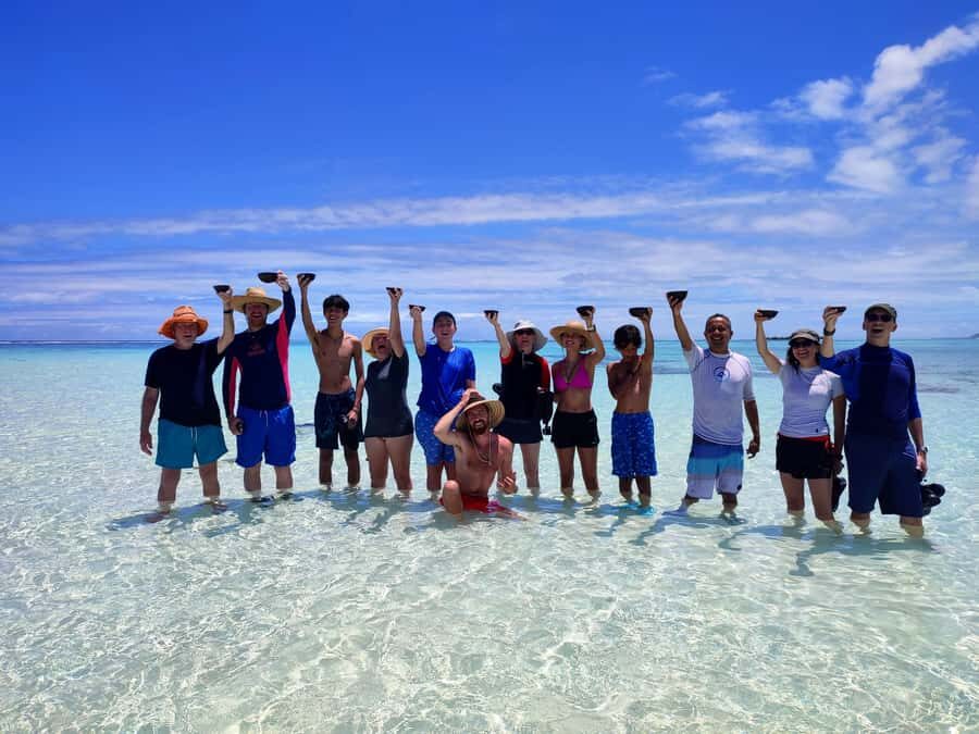 Moorea: Hauru Lagoon 3-hour Guided Kayak Tour with Snack - Fruit juice and seasonal fruit: small fuel, good timing