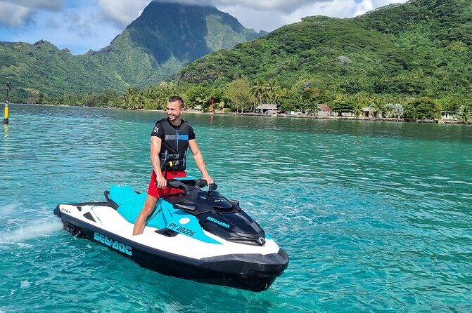 Moorea Solo or Twin 2 hours Jet Ski Tour - Stop 1: Snorkeling with Stingrays and Blacktip Sharks