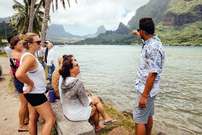Moorea Street Food Tour - Stops you’ll likely hit: snack shops, viewpoints, and seafood moments