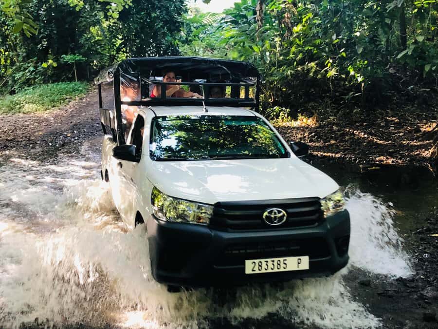 Moorea:4X4 safari excursion between land and sea with lunch - Moorea by 4x4: what this 6-hour loop really feels like
