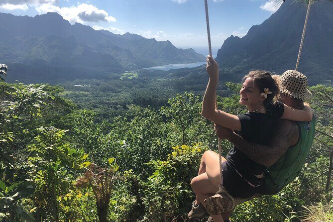 Private Day Trip Hike and Boat in Moorea - Opunohu and Cook bays plus a full meal at the motu