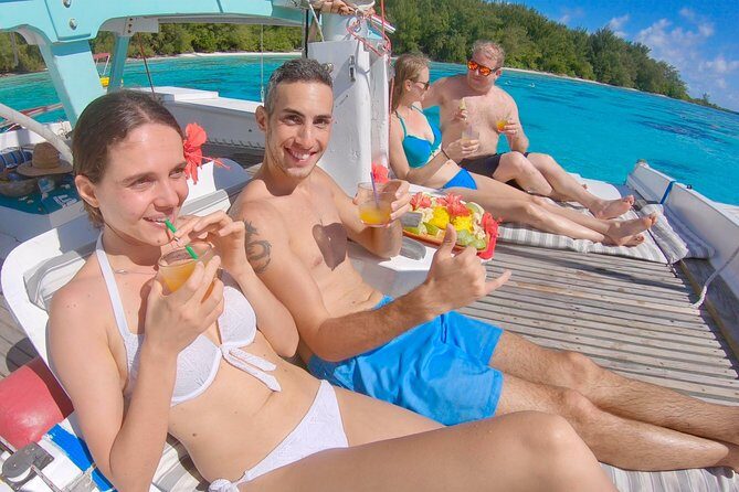 PRIVATE Full Day Tour : Moorea Snorkeling & Sailing on a Catamaran named Taboo - Sailing choices around the reef: how the boat time earns its keep