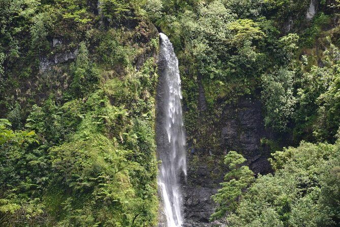 Private Tahiti Circle Island - Waterfalls, Black Sand & Views - Stop 2: Maraa Grottos for a cool volcanic break