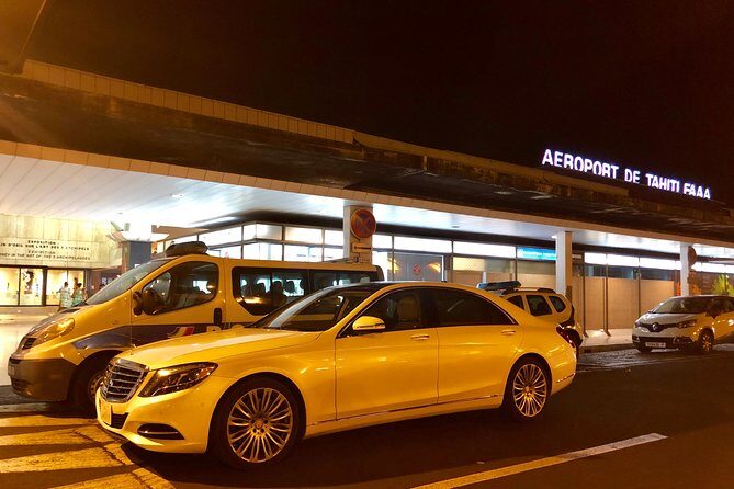 Private transfer Airport, Hotels, Pensions, Ferry, Restaurants - How the Meet-and-Greet Works in Real Life
