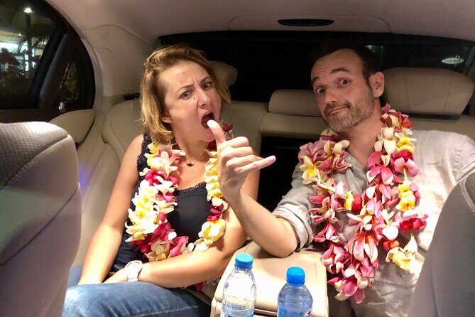 Private transfer Airport, Hotels, Pensions, Ferry, Restaurants - Departures: Shell Necklaces and a Pickup That Respects Your Schedule