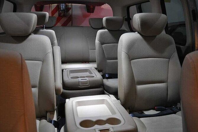 Private Transfer Tahiti Airport PPT to Papeete Urban Area by Van - Driver Assistance: English Help, Quick Local Tips, and Getting Your Bearings
