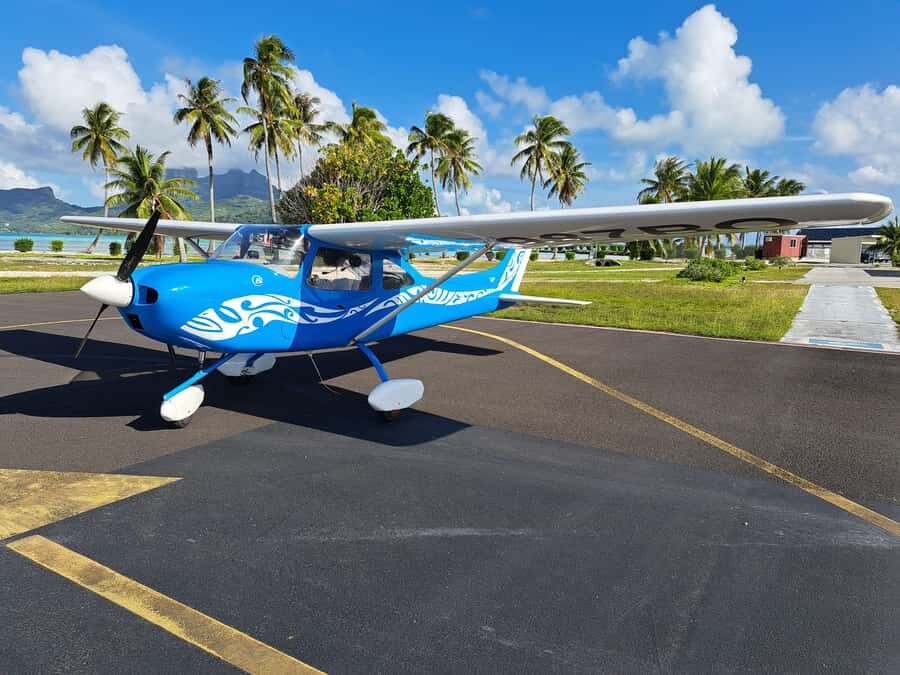 Raiatea: Bora Bora and Taha'a Private Scenic Flight one hour - Key Things That Make This Flight Special