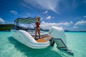 Reef Discovery Luxury Private Snorkeling Lagoon Tour - Snorkeling in warm, shallow lagoon water: what that feels like