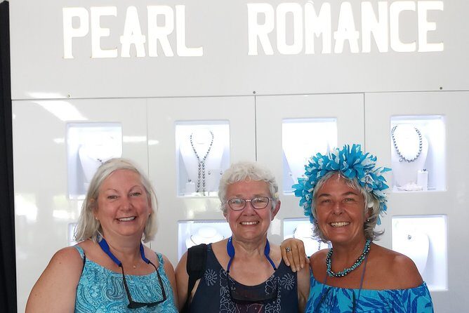 Scenic Shopping Tour from cruise ship - Your guide: Spirou THEBAUD and why her pace feels right