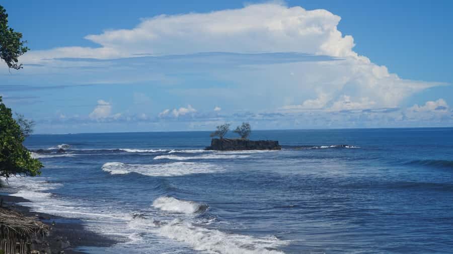 Tahiti: Northeast Coast Waterfalls&Viewpoints Half Day Tour - Stop 1: Faarumai Waterfall and the Forest-to-Flow Reset